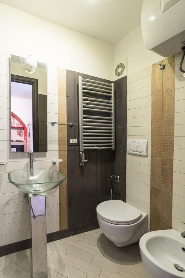 Dietro Tresca 3 Apartment Bari Bagian luar foto